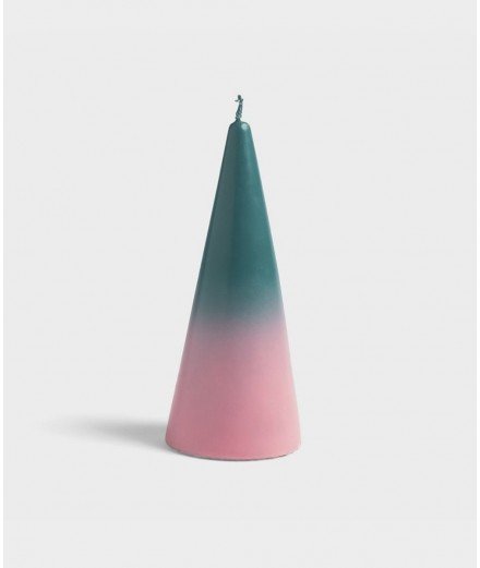 Bougie en forme de cone avec un joli dégradé de couleur vert et rose. De la marque de décoration Klevering Amsterdam.