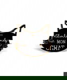 Pin's émaillé avec finitions dorées en forme de tête de chat et l'inscription J'habite chez mon Chat 