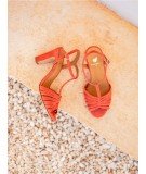 Sandales à talons en cuir modèle Daisy coloris Goyave de la marque française Bobbies
