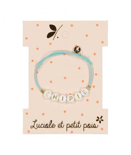 Bracelet pour enfant à élastique avec des perles formant le mot "Chipie". De la marque Luciole et Petit Pois