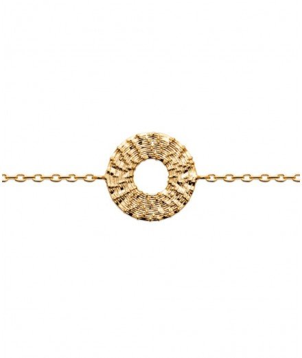 Bracelet Dahlia en plaqué or 18 carats présentant un médaillon gravé et ajouré.