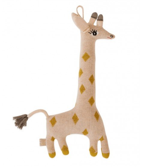 Peluche Girafe Guggi en coton biologique de la marque Oyoy