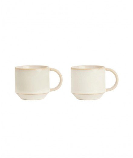 Set de 2 tasses à expresso Yuka blanches réalisées à la main en argile par la marque de décoration scandinave Oyoy