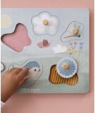 Puzzle tactile en bois Flowers & Butterflies de la marque pour enfants, Little Dutch.