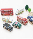 Véhicules londoniens en bois de la marque de jouets Le Toy Van. Adaptés pour les enfants de plus de 3 ans.