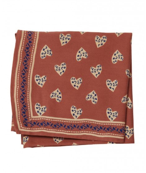 Grand foulard à l'imprimé Coeur Sauvage Terracotta de la marque française Bonheur du Jour. Réalisé artisanalement en coton
