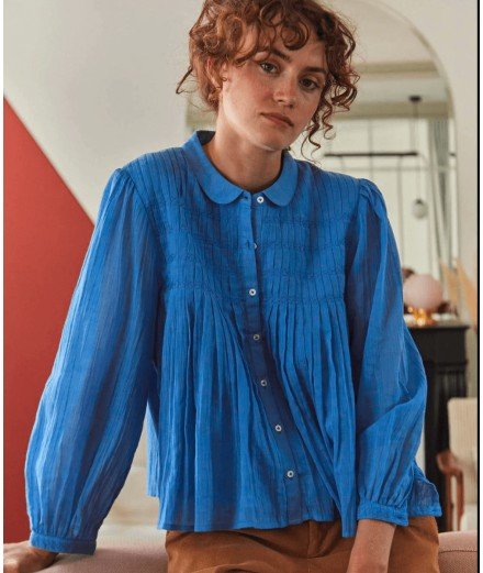 Blouse plissée en voile de coton couleur Azur de la marque française Emile & Ida