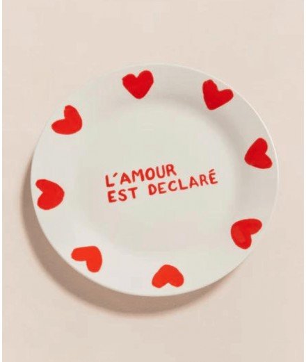 Assiette en porcelaine "L'amour est déclaré" de la marque française Emoi Emoi
