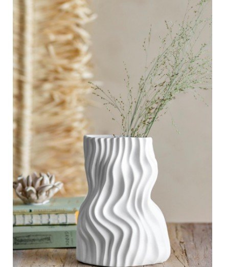 Vase Sahal blanc de la marque scandinave Bloomingville