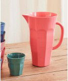 Grand pichet en melamine couleur Corail de la marque Rice