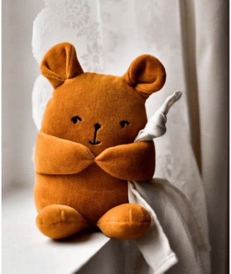 Doudou musical Ours Fabbie de la marque scandinave Fabelab.