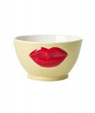 Petit bol en porcelaine de crème avec une belle Bouche rouge en relief. De la marque Rice