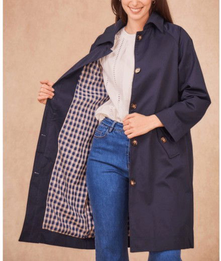 Veste Trench Vaya en tissu imperméable en coton marine. De la marque Calie.